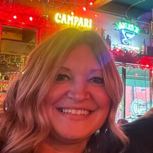 Meet your Posher, Traci